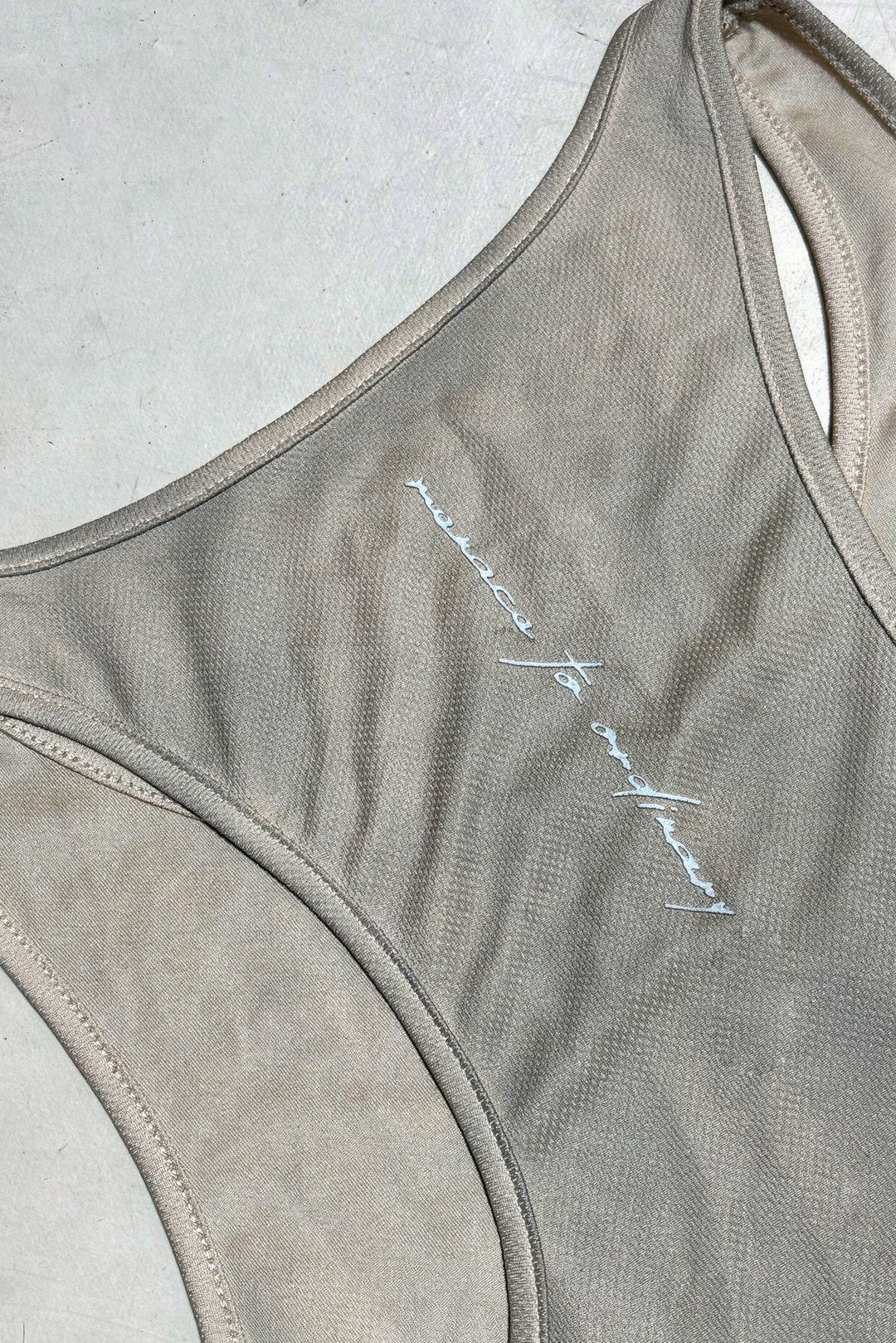Fast-Dry Bodybuilding Workout Stringer - Dusted Khaki